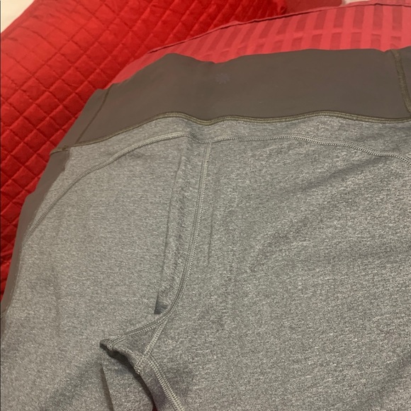 Athleta Salutation High Rise Stash Pocket PreOwned 2 Tone Dk/Heather Gray Size L - Picture 7 of 8
